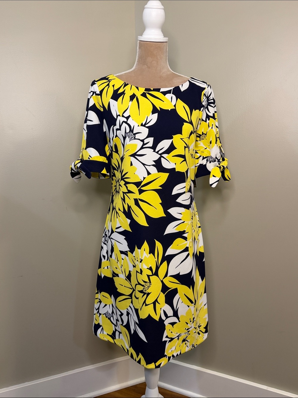 Marc New York Andrew Marc Navy Floral Shift Dress Yellow & White Blooms Size 10